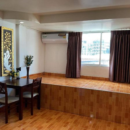Zappa Guesthouse Pattaya Exteriör bild