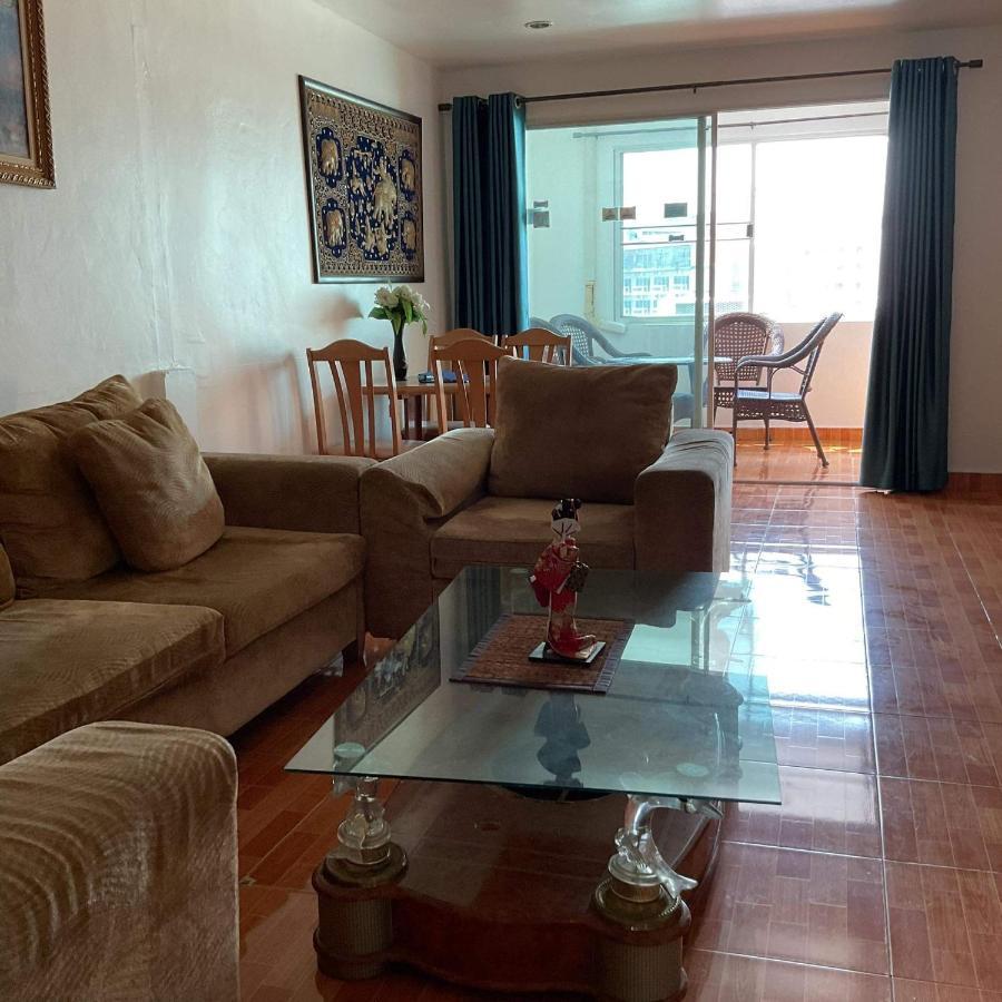 Zappa Guesthouse Pattaya Exteriör bild
