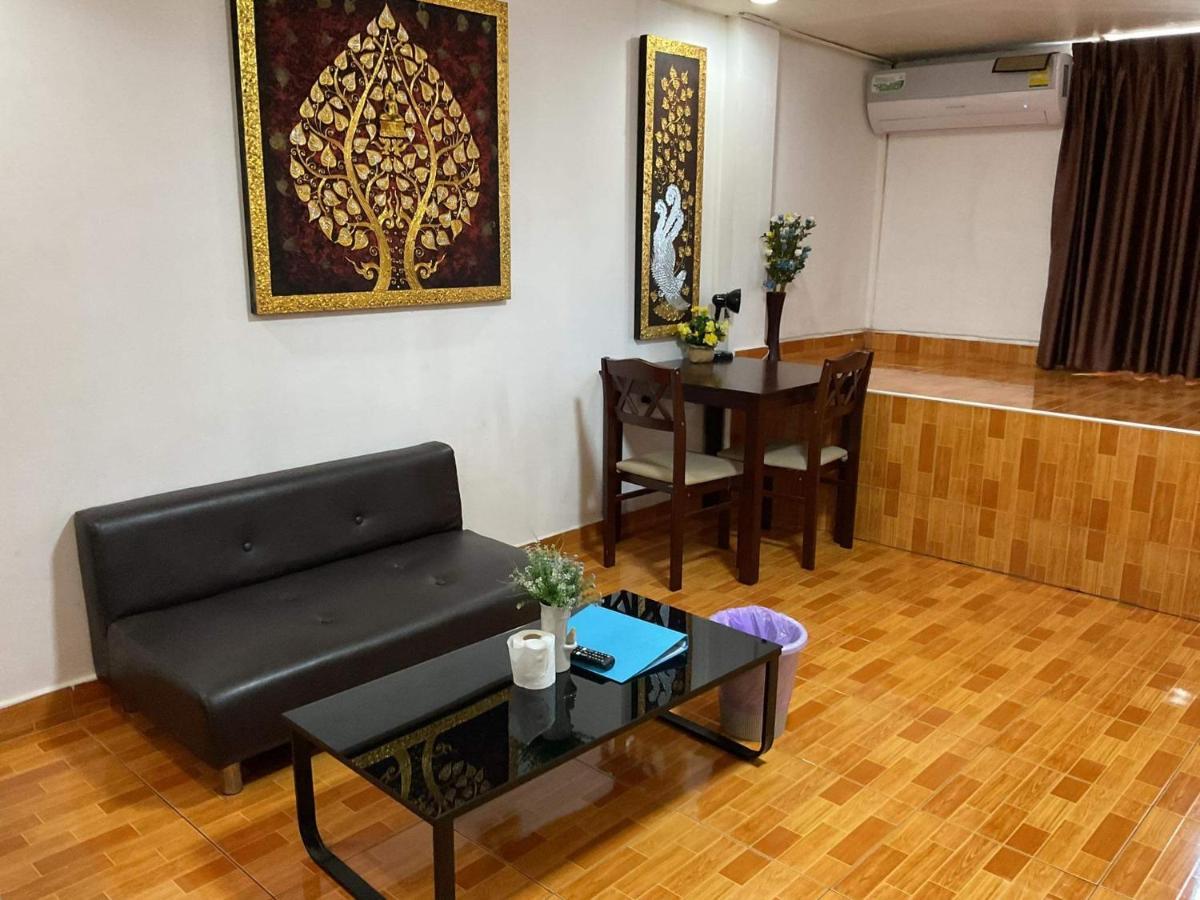 Zappa Guesthouse Pattaya Exteriör bild